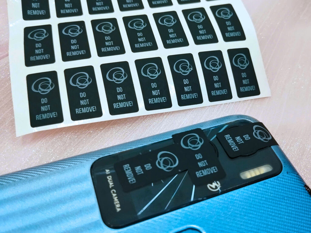 Tem dán camera là một công cụ bảo mật không thể thiếu