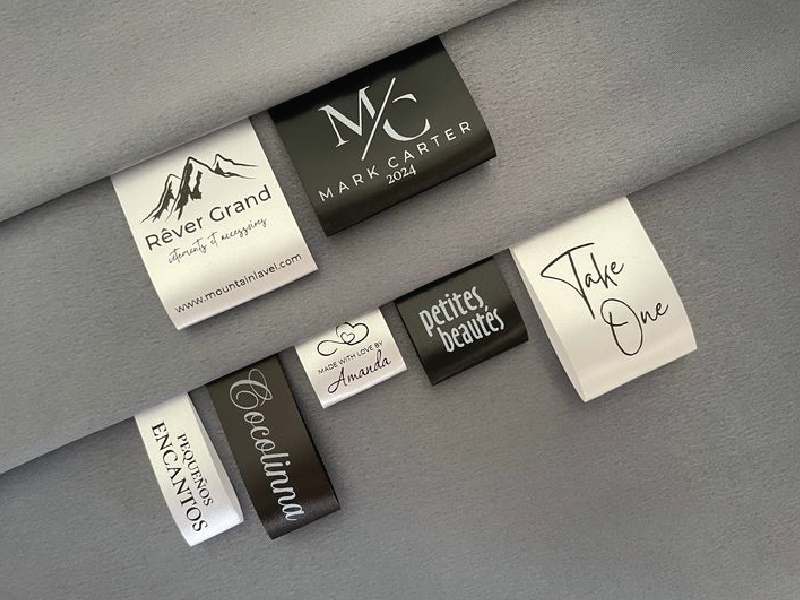 tem mac quan ao tre em